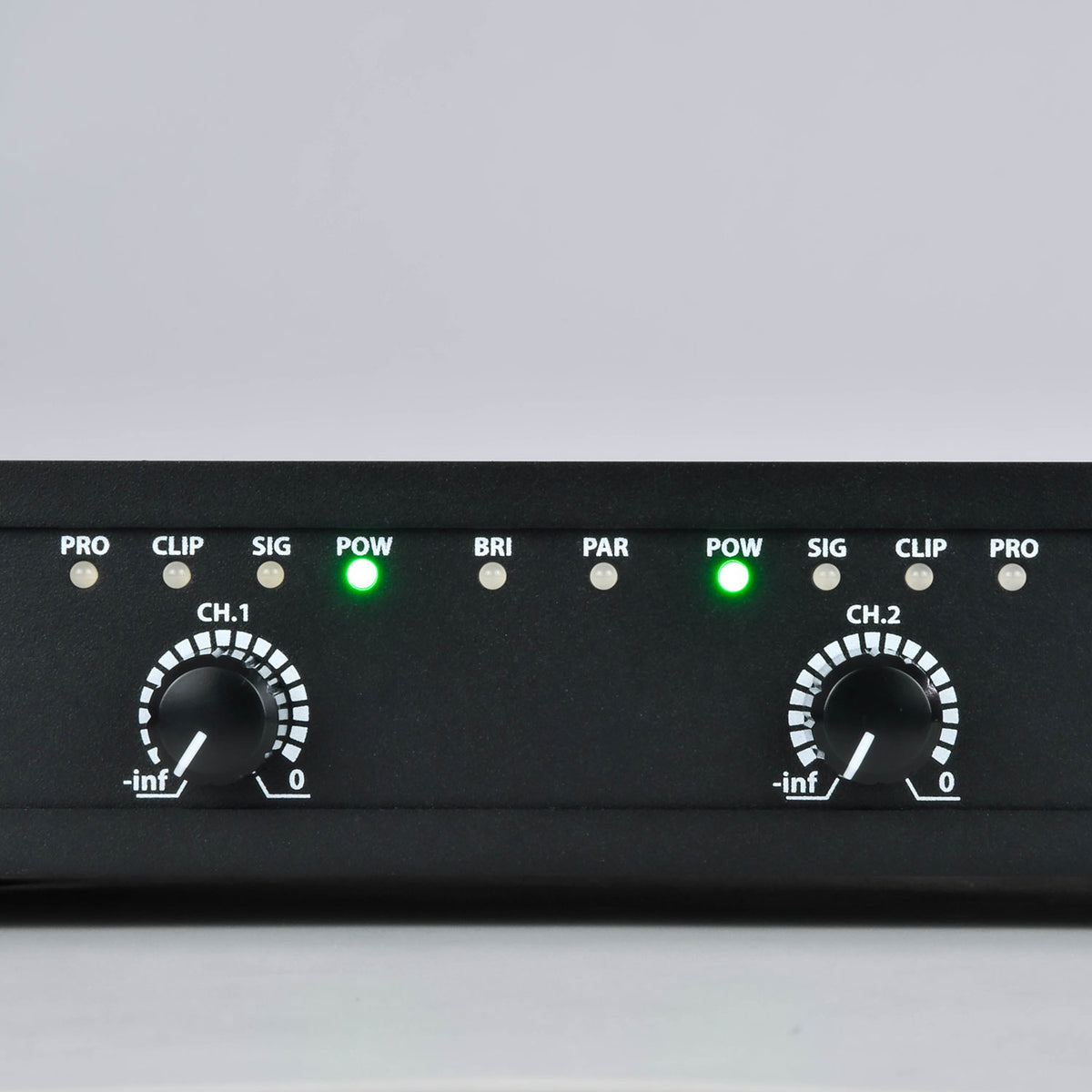 D2400 Class-D Amplifier 2 x 1200Wrms @ 4 Ohms