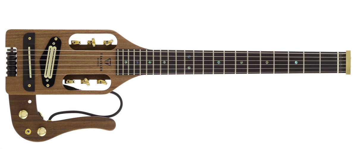 Traveler Guitars Pro Deluxe front view