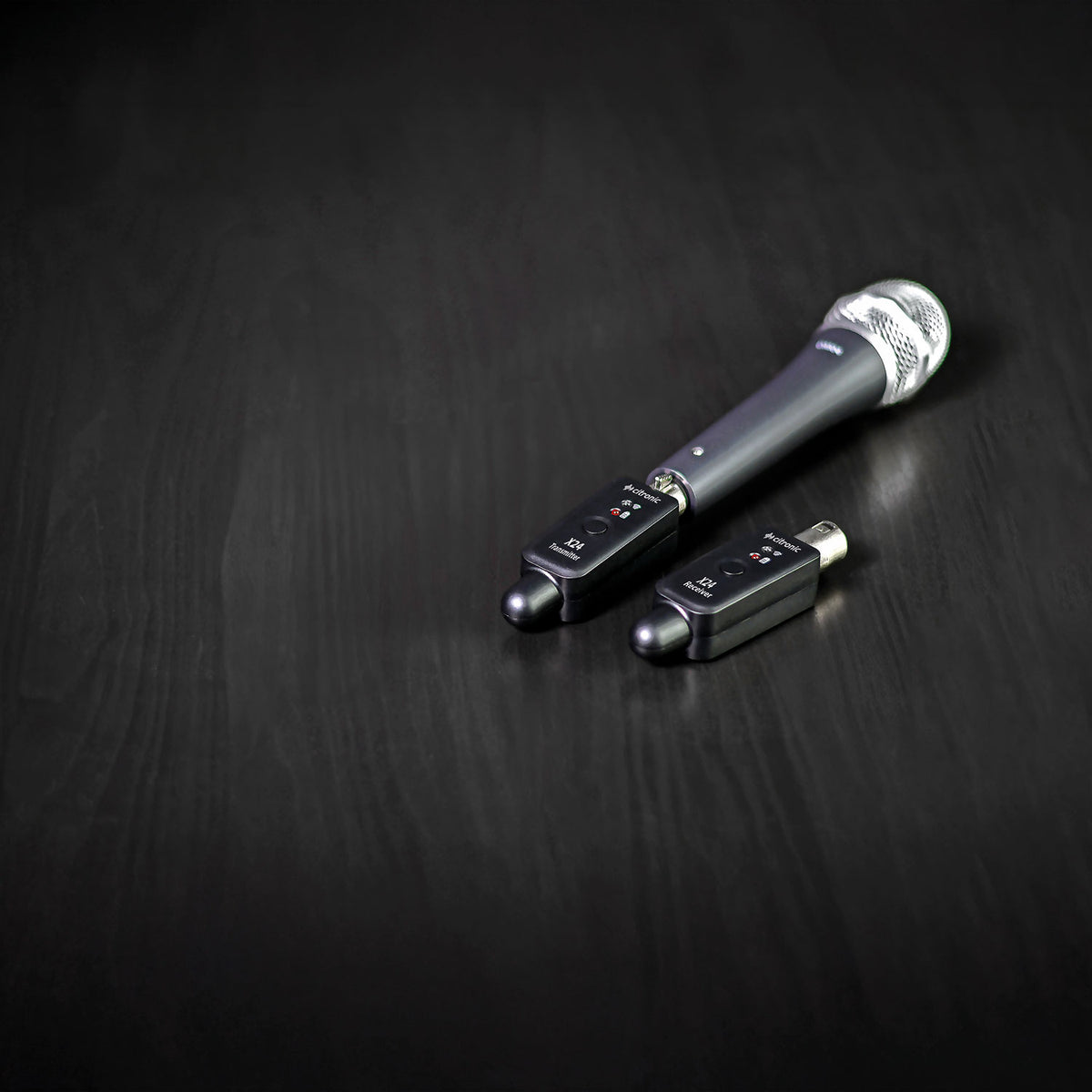 X24 Plug-in XLR Wireless Set